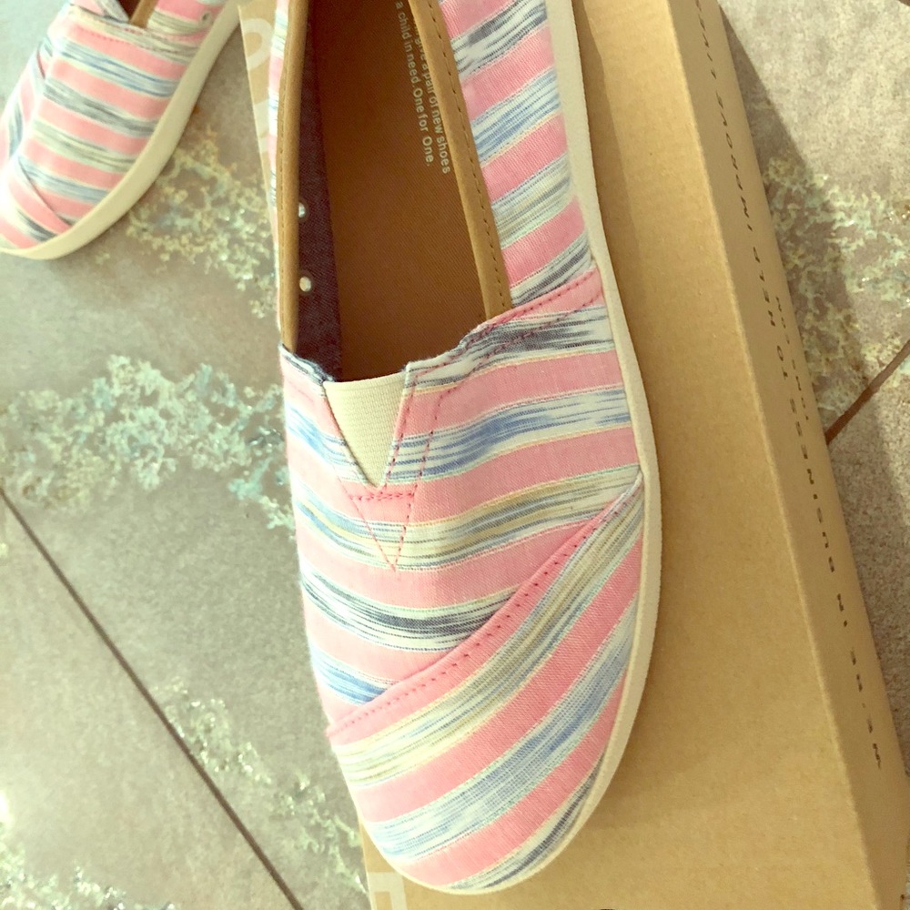 Toms peony ikat shoes